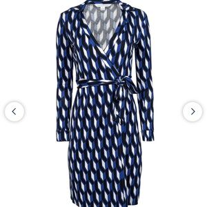Diane Von Furstenberg - Blue, White, & Black Geometric Printed Wrap Dress Sz4